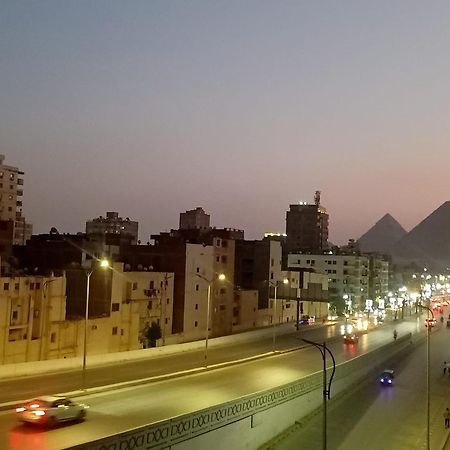 Pyramids Road Guest House Cozy Rooms And Rooftop Breakfast With The Pyramids View Nazlet el-Sîsi Zewnętrze zdjęcie