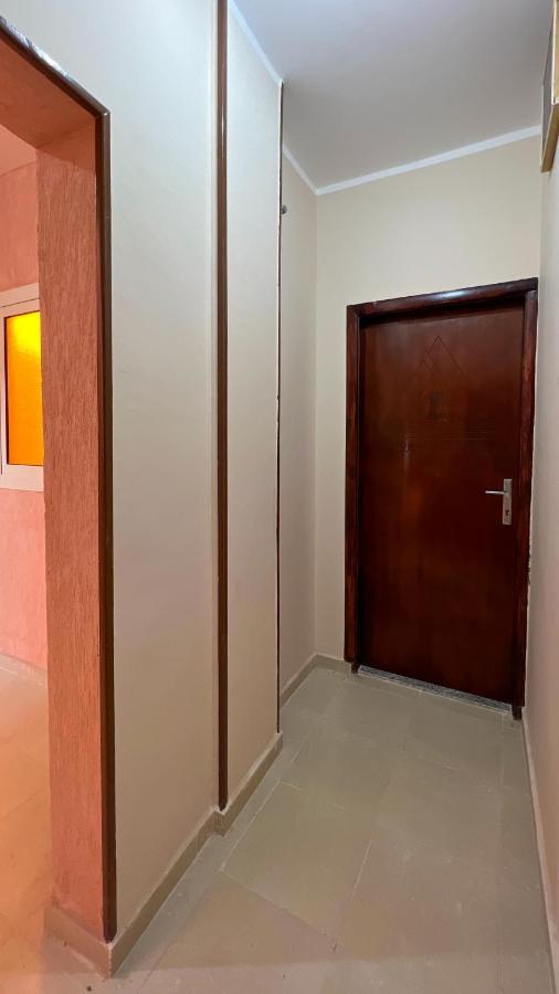 Pyramids Road Guest House Cozy Rooms And Rooftop Breakfast With The Pyramids View Nazlet el-Sîsi Zewnętrze zdjęcie