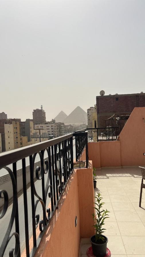 Pyramids Road Guest House Cozy Rooms And Rooftop Breakfast With The Pyramids View Nazlet el-Sîsi Zewnętrze zdjęcie