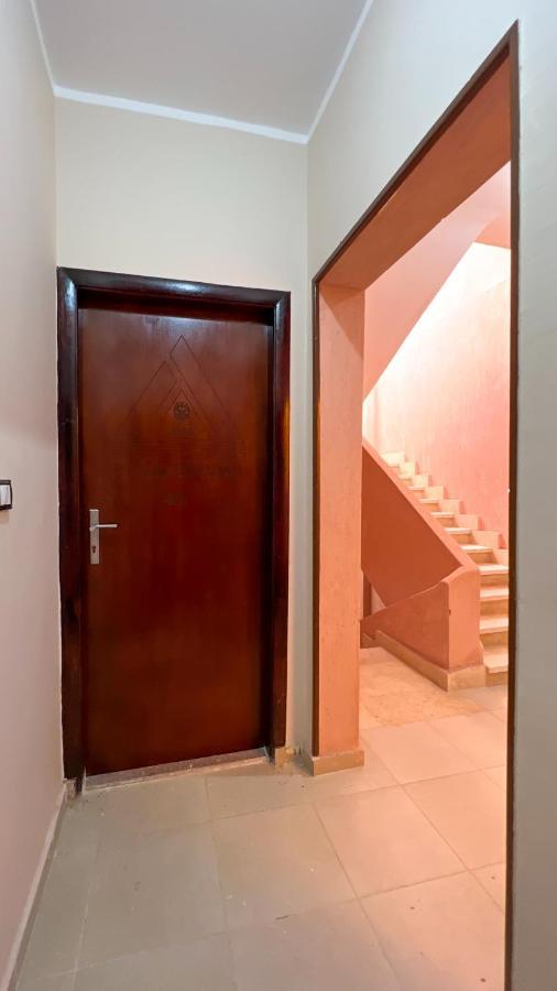 Pyramids Road Guest House Cozy Rooms And Rooftop Breakfast With The Pyramids View Nazlet el-Sîsi Zewnętrze zdjęcie
