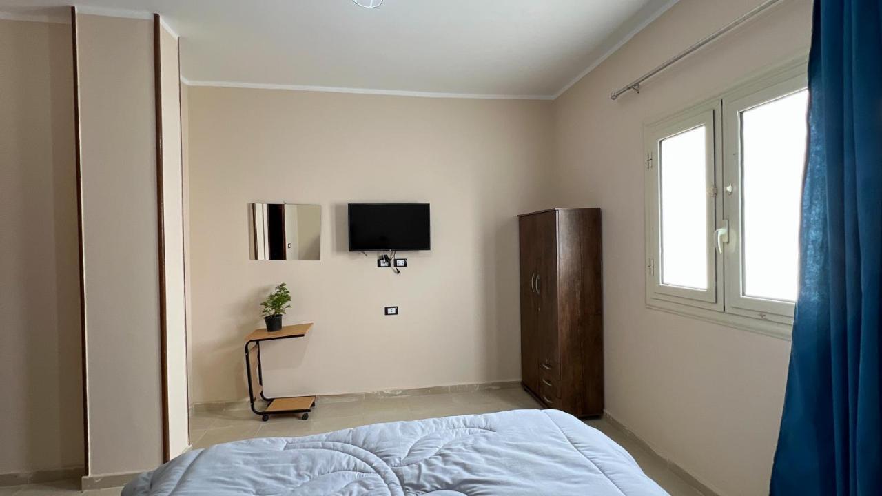 Pyramids Road Guest House Cozy Rooms And Rooftop Breakfast With The Pyramids View Nazlet el-Sîsi Zewnętrze zdjęcie