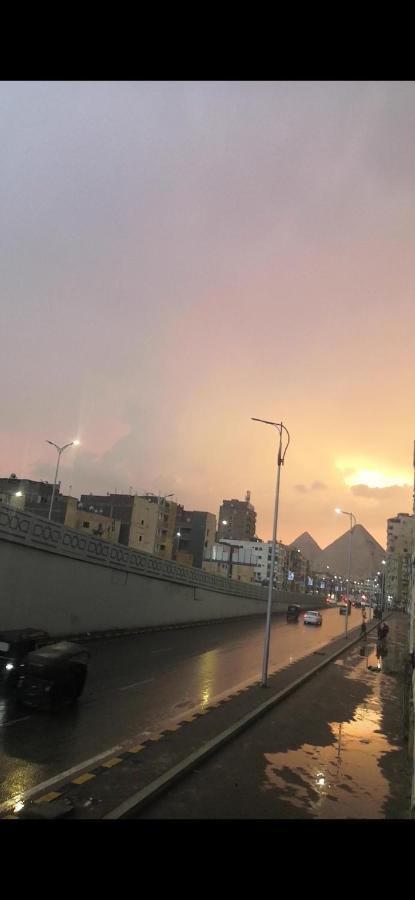 Pyramids Road Guest House Cozy Rooms And Rooftop Breakfast With The Pyramids View Nazlet el-Sîsi Zewnętrze zdjęcie