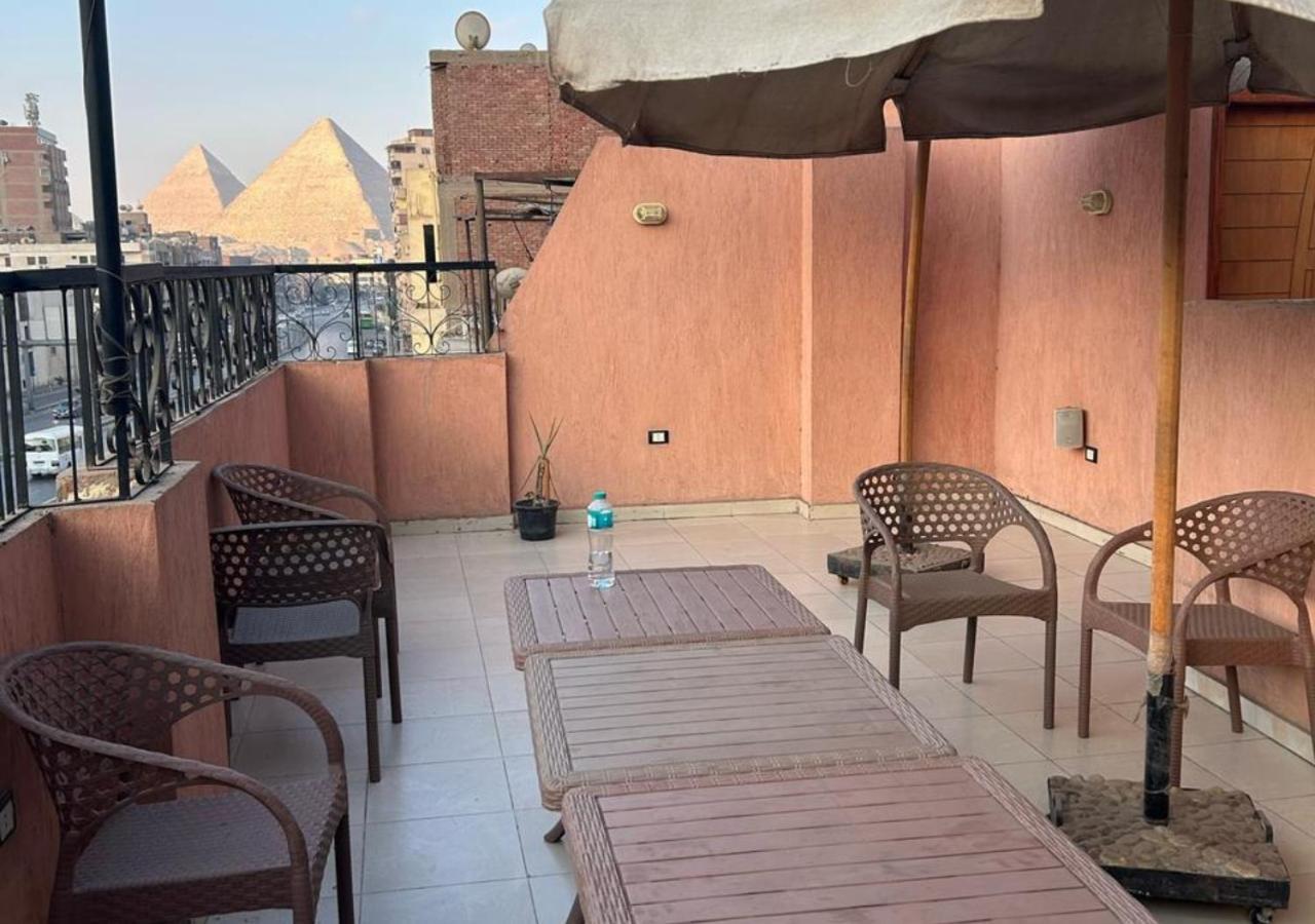 Pyramids Road Guest House Cozy Rooms And Rooftop Breakfast With The Pyramids View Nazlet el-Sîsi Zewnętrze zdjęcie