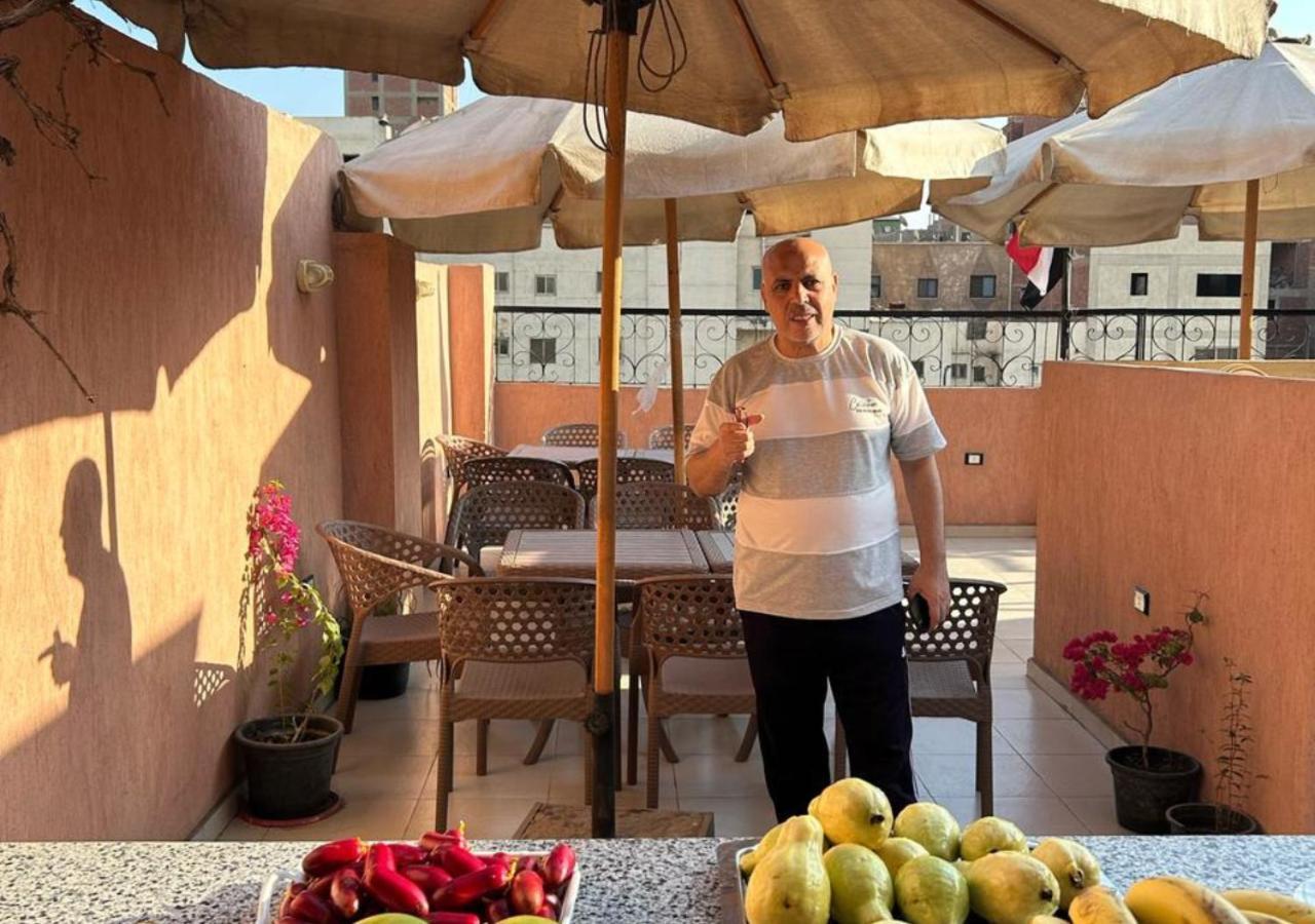 Pyramids Road Guest House Cozy Rooms And Rooftop Breakfast With The Pyramids View Nazlet el-Sîsi Zewnętrze zdjęcie